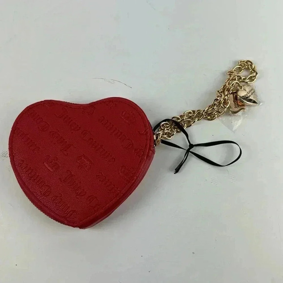 Juicy Couture Heart Shaped Red Zip Around Gold Chain  Wristlet Wallet Embossed - Picture 6 of 7